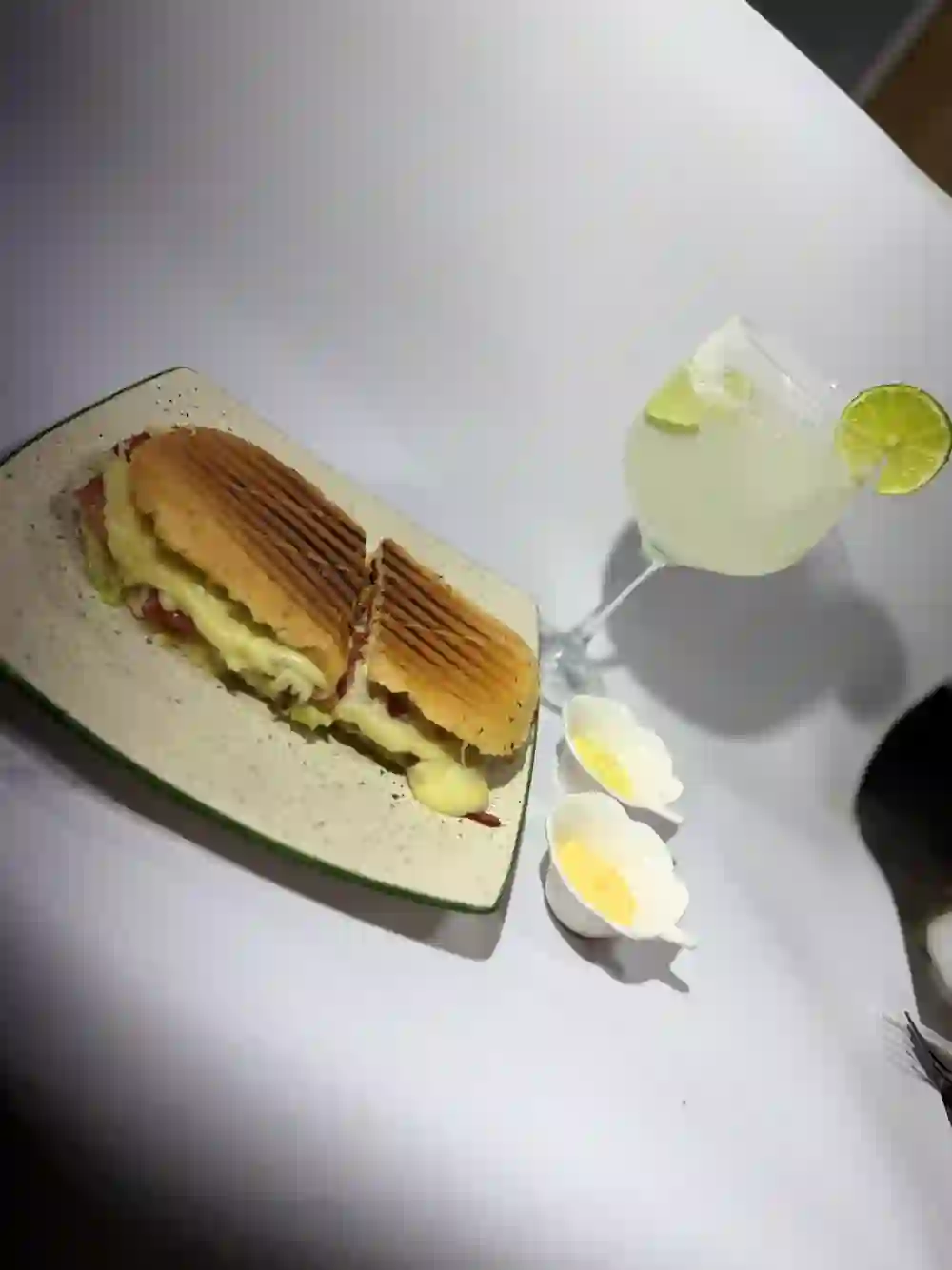 Sándwich de Jamón y Queso